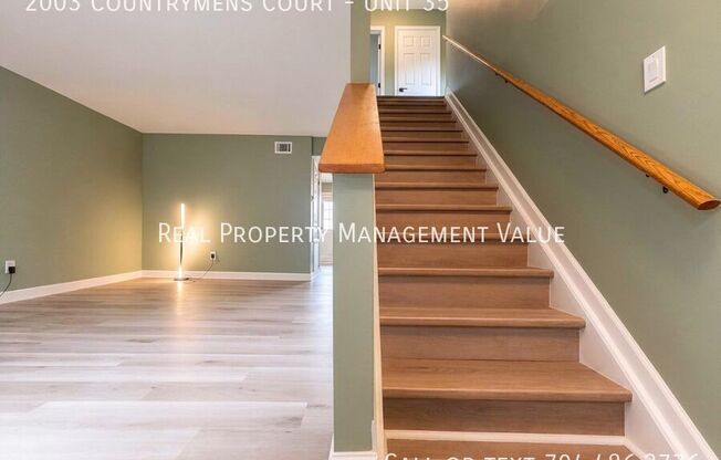 2003 Countrymens Court, Unit #32