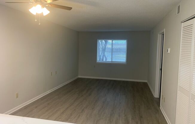 2 beds, 2 baths, $1,400, Unit Unit: B-101