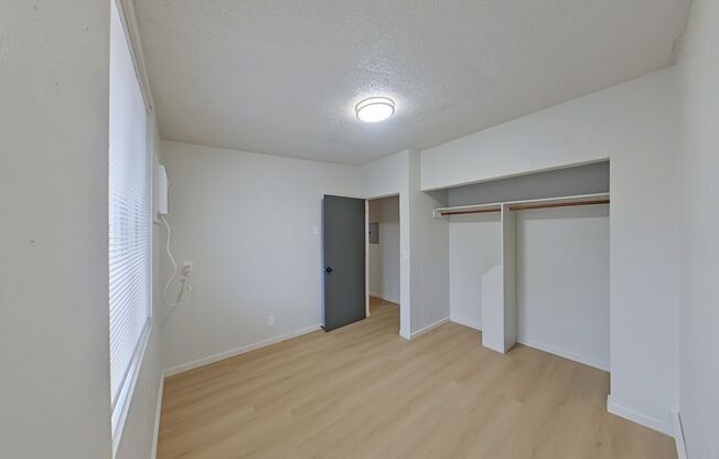 3 beds, 1 bath, 755 sqft, $2,347, Unit 31A