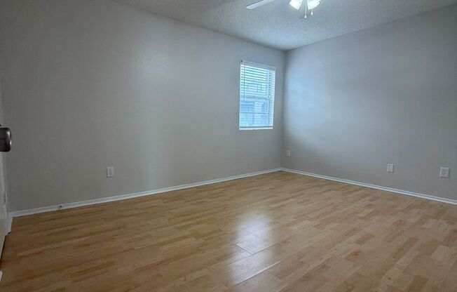 1 bed, 1 bath, 700 sqft, $1,254, Unit OCR-214