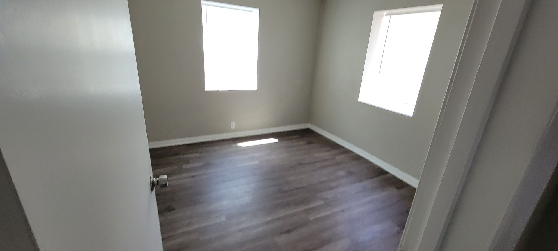 Updated Ranch 2 bedroom with extra room