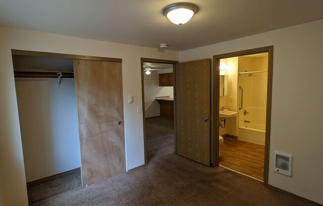 1 bed, 1 bath, 650 sqft, $1,325, Unit 05