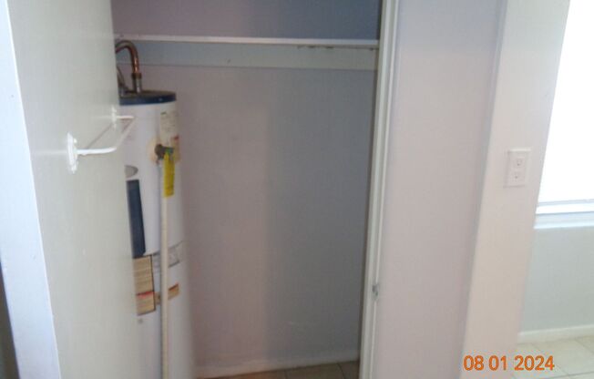 2 beds, 1 bath, $1,495