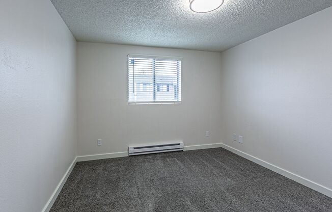 2 beds, 1 bath, 980 sqft, $1,525, Unit C65