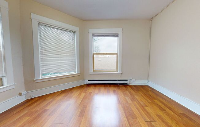 2 beds, 1 bath, $2,445, Unit 209