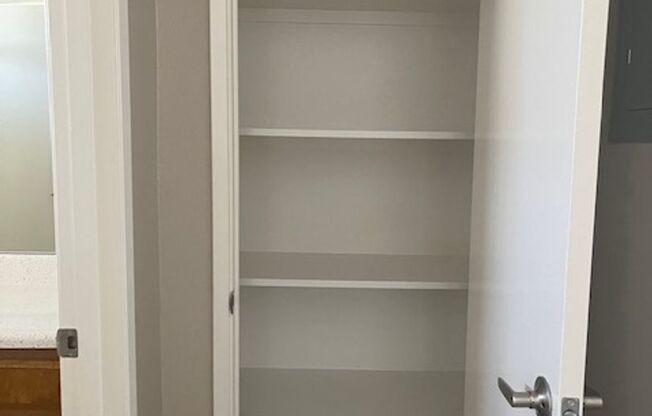 2 beds, 1 bath, 811 sqft, $1,595, Unit 8440-A