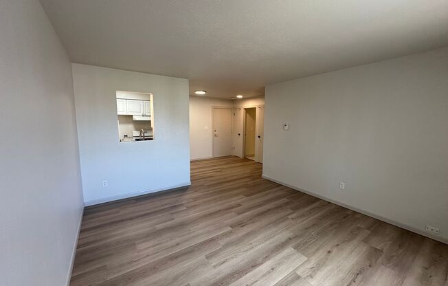 1 bed, 1 bath, $995, Unit 341