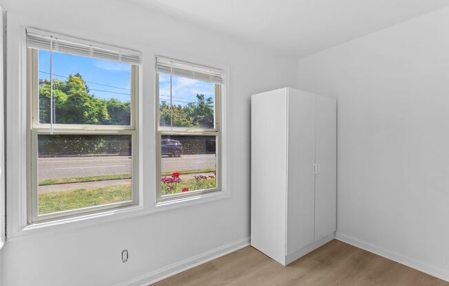 1 bed, 1 bath, 750 sqft, $1,550, Unit 17