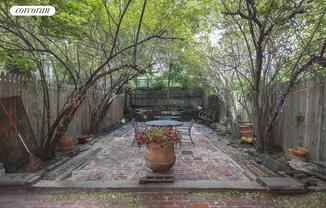 69 W 92 ST