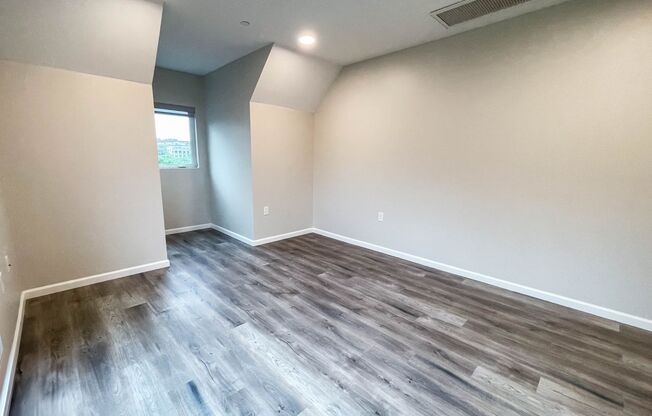 2 beds, 1 bath, 719 sqft, $2,795, Unit 306