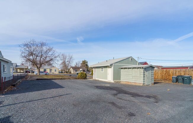 1 Bedroom 1 Bath Home for Rent!!