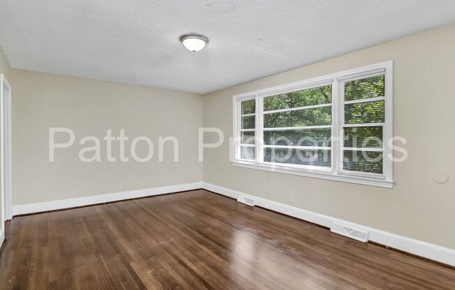 3 beds, 1 bath, $1,395