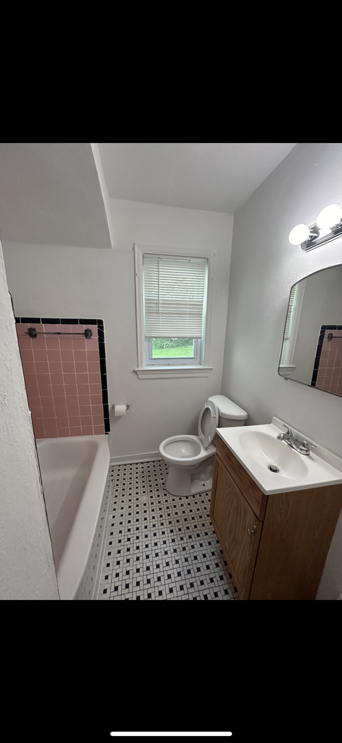 2 beds, 2 baths, $1,150