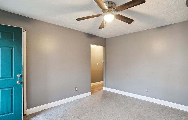 3 bedroom $1,200 - REDUCED MOVE IN COSTS FOR SECTION 8
