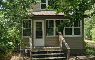 3 beds, 2 baths, $1,525