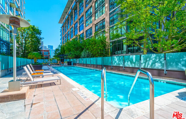 1 bed, 1 bath, 960 sqft, $2,700, Unit 714