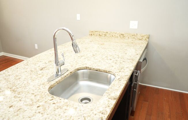 1 bed, 1 bath, 710 sqft, $1,615, Unit Apt #202