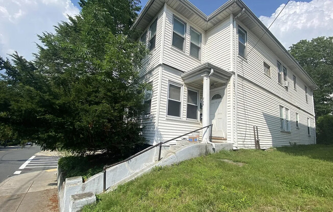 289 Foster St # 2