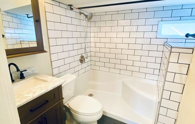 2 beds, 2 baths, 1,200 sqft, $2,675, Unit Apt. 1