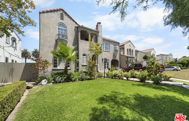 1158 S TREMAINE AVE