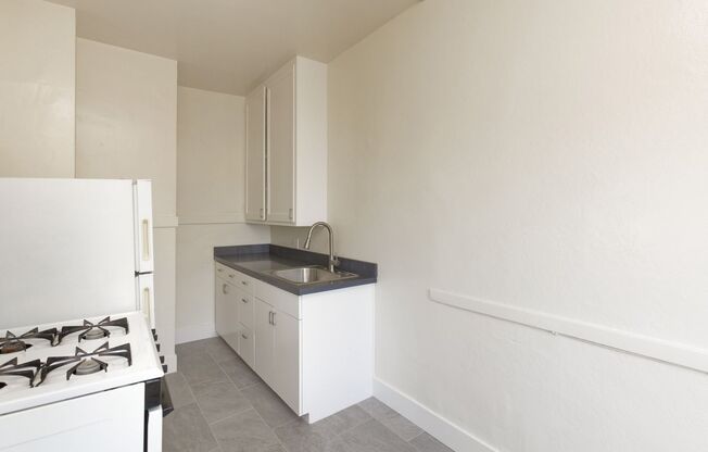 1 bed, 1 bath, $2,500, Unit 232