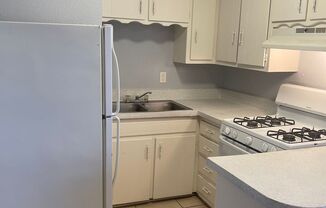 1 bed, 1 bath, 500 sqft, $675, Unit 54