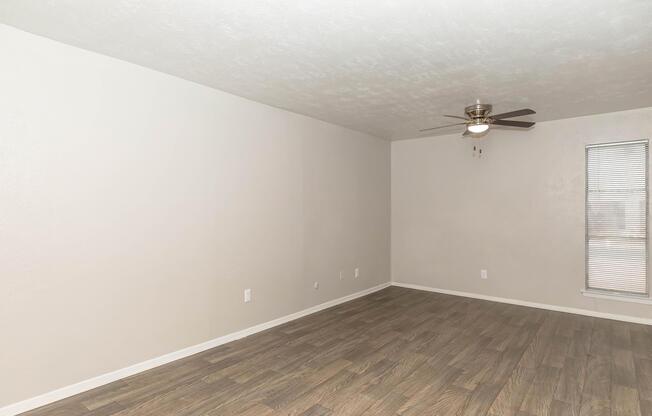 Studio, 1 bath, 400 sqft, $850