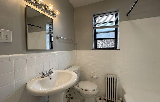 3 beds, 1 bath, 1,000 sqft, $2,390, Unit 6224 Fifth Ave. #310H