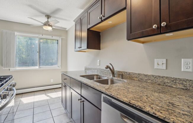 1 bed, 1 bath, 750 sqft, $1,249, Unit 1427-113