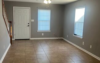 2 beds, 1.5 baths, $900