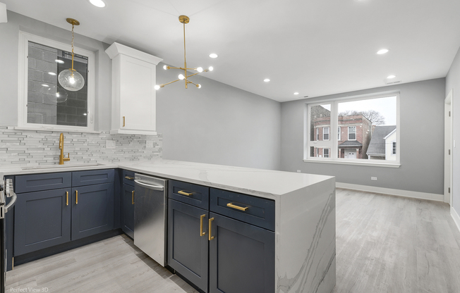1239 S FAIRFIELD AVE
