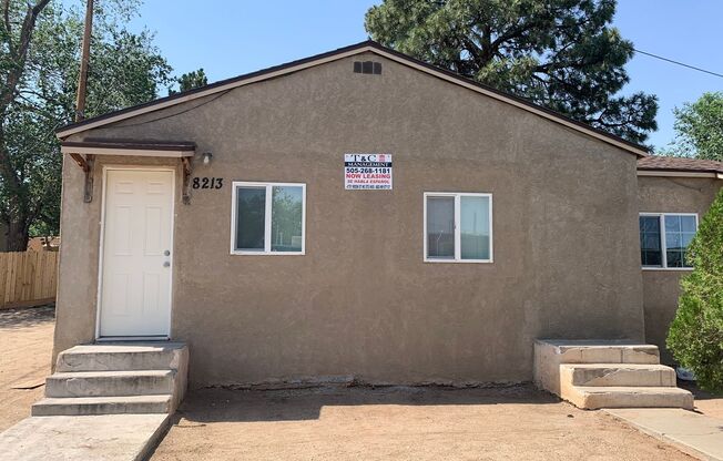 Charming 1 Bed / 1 Bath Duplex with Driveway Parking