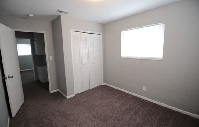 Beautiful spacious One bedroom. Move in today!