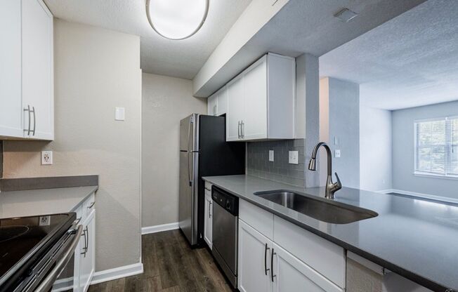 1 bed, 1 bath, 705 sqft, $1,375, Unit 2032