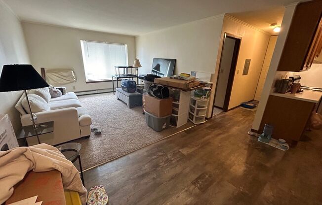 1 bed, 1 bath, $895, Unit 56