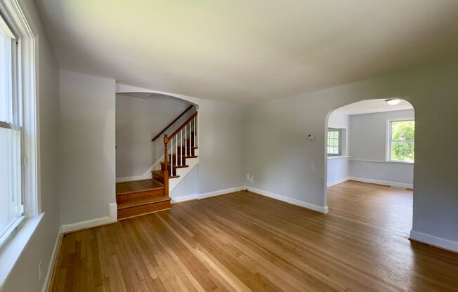 Charming 3 Bedroom/1.5 Bathroom Home in Loch Raven Neighborhood, MD!