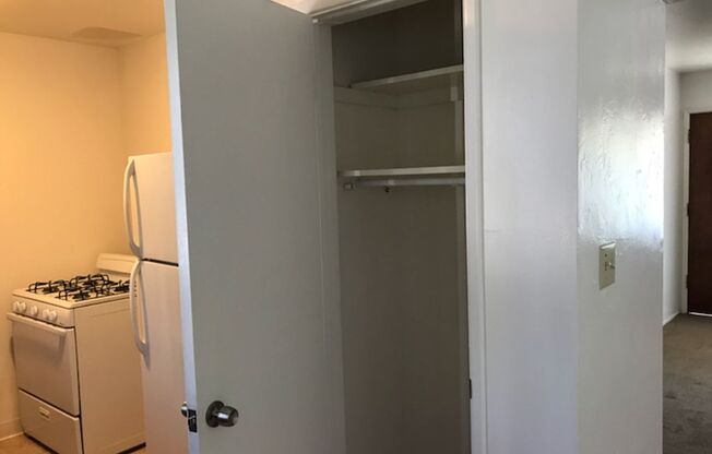 1 bed, 1 bath, $1,795, Unit 08