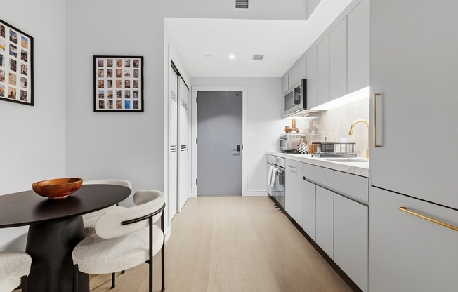 1 bed, 1 bath, 601 sqft, $4,500, Unit 309