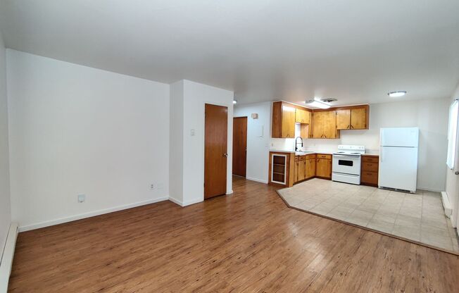 Maverick: 649-701 W Hayden Avenue