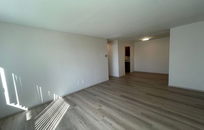 111 S Platten St