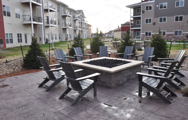 2 beds, 2 baths, $1,525, Unit 217