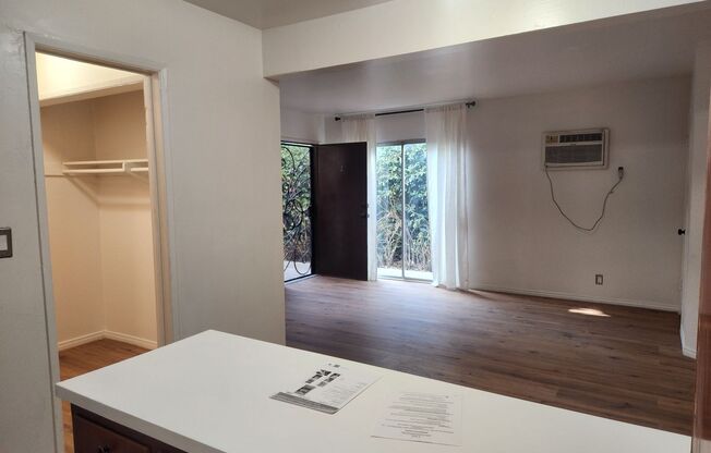 6416 Woodley Ave.