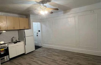 1 bed, 1 bath, $1,950, Unit 5L