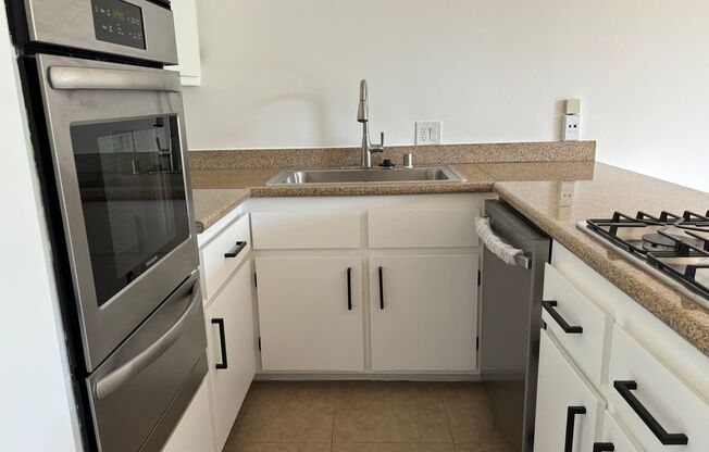 1 bed, 1 bath, 540 sqft, $1,998, Unit 108