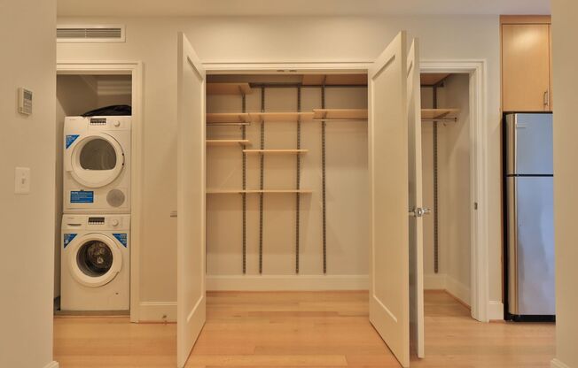 1 bed, 1 bath, $2,400, Unit 211