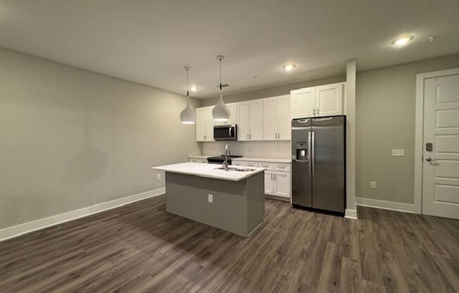 1 bed, 1 bath, 600 sqft, $1,550, Unit 303