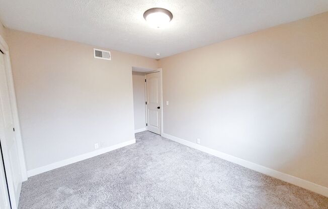 2 beds, 1 bath, 825 sqft, $1,195, Unit Unit 6 B825