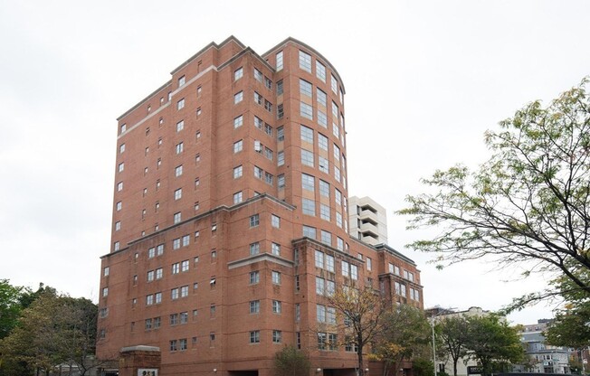 931 Massachusetts Ave