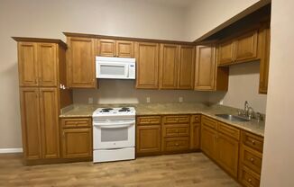 2 beds, 1 bath, $1,900, Unit # 12