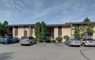 Clean Top Floor 1BR 1BA Condo with Wood Burning Fireplace